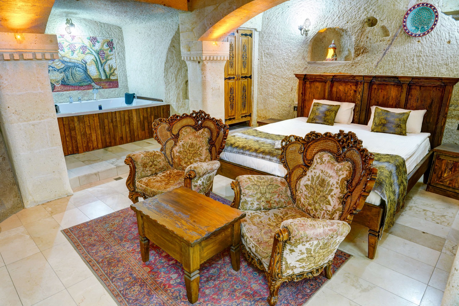 Queen Suite 3