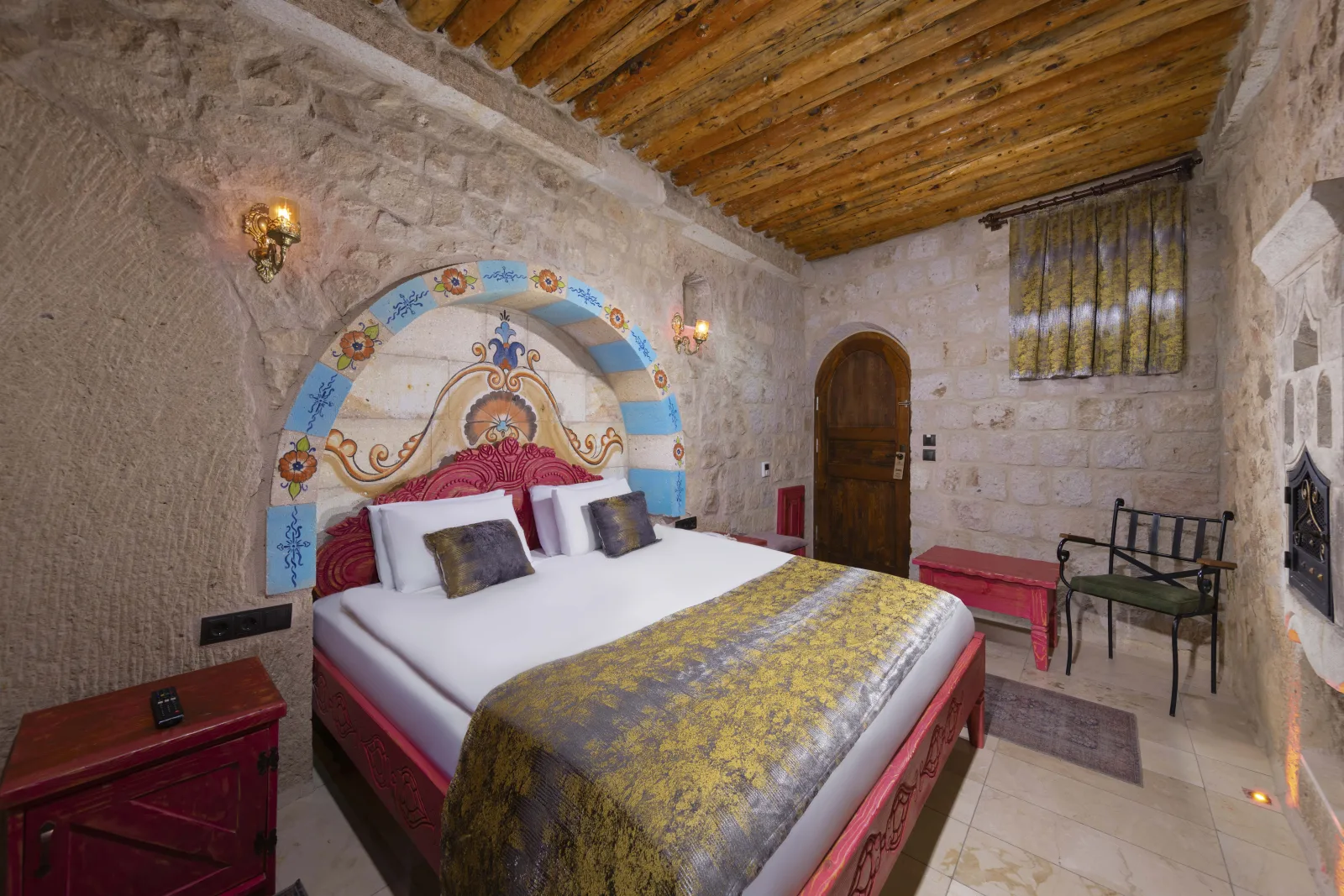 Queen Suite 3